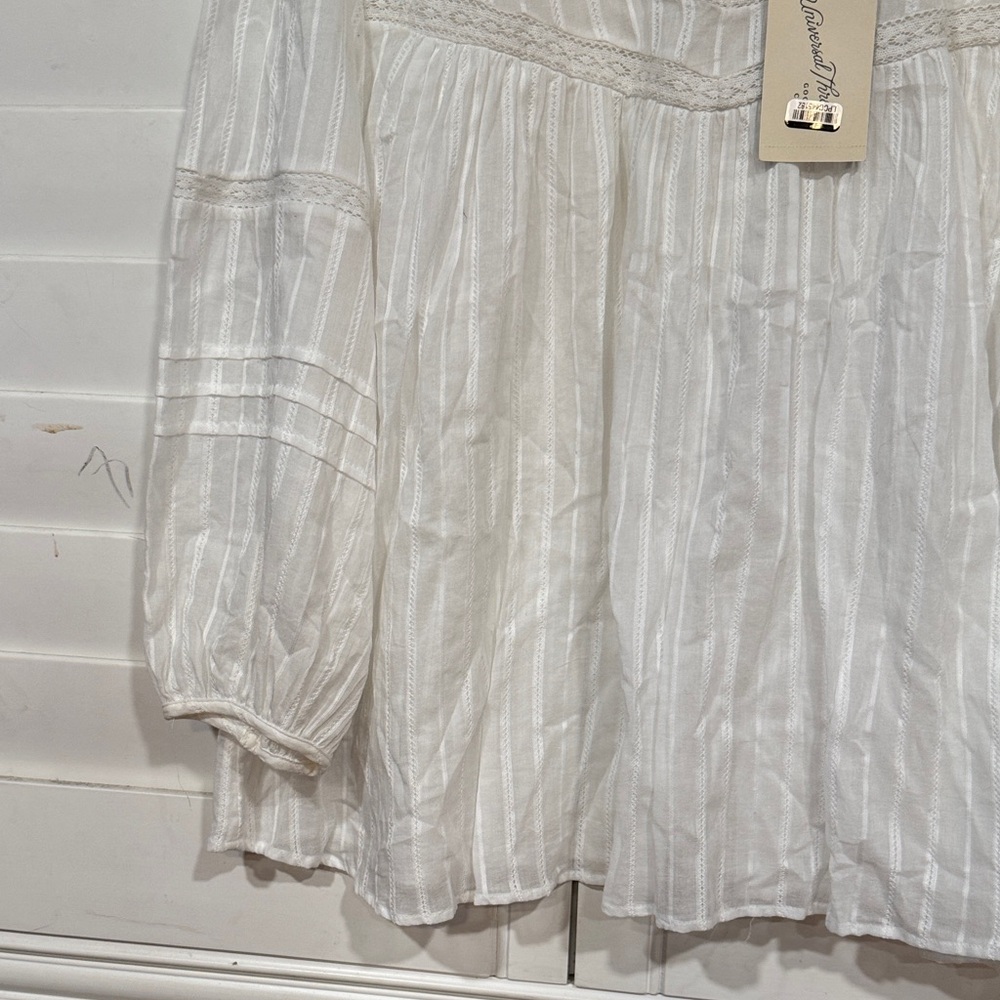 Universal Thread White Textured Blouse - image 6